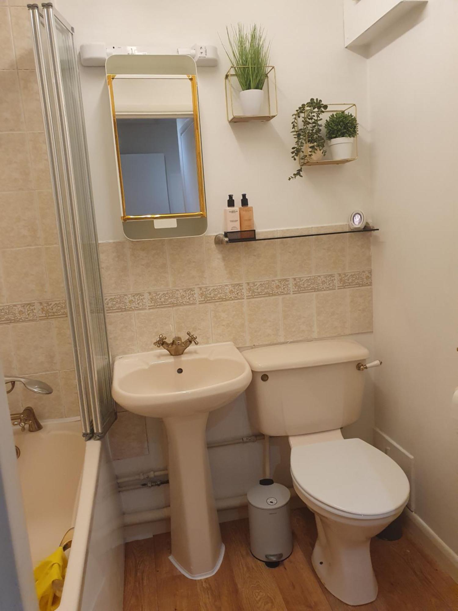 Lovely 1Bedrood Apartment Guildford Extérieur photo