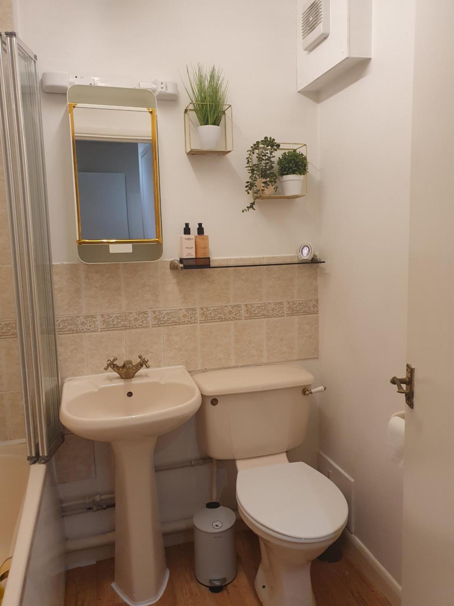Lovely 1Bedrood Apartment Guildford Extérieur photo