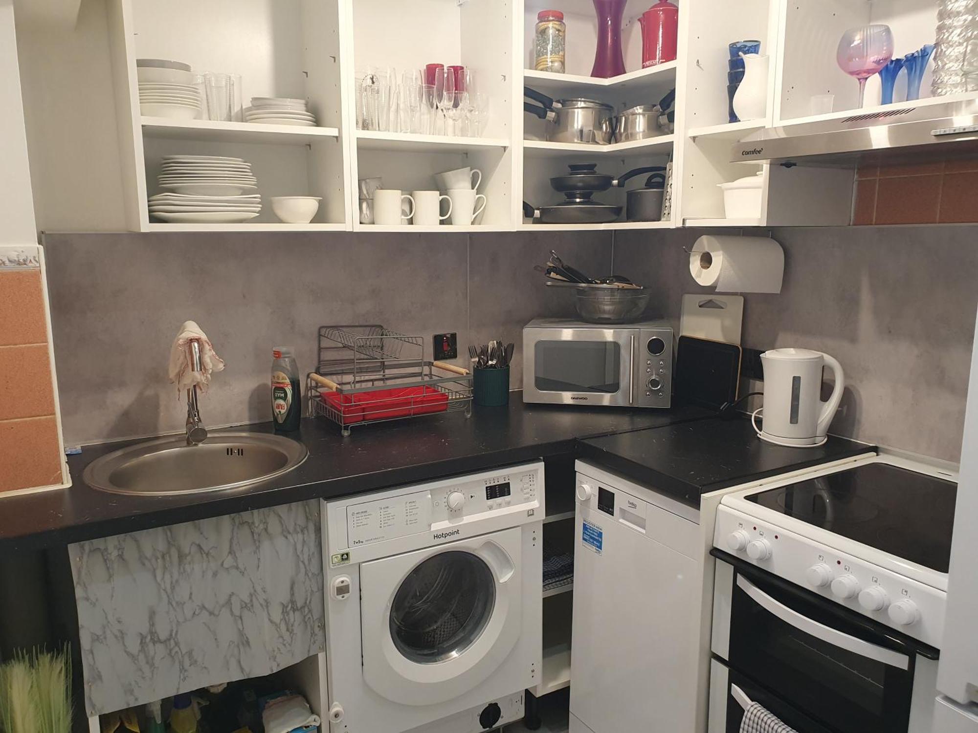 Lovely 1Bedrood Apartment Guildford Extérieur photo