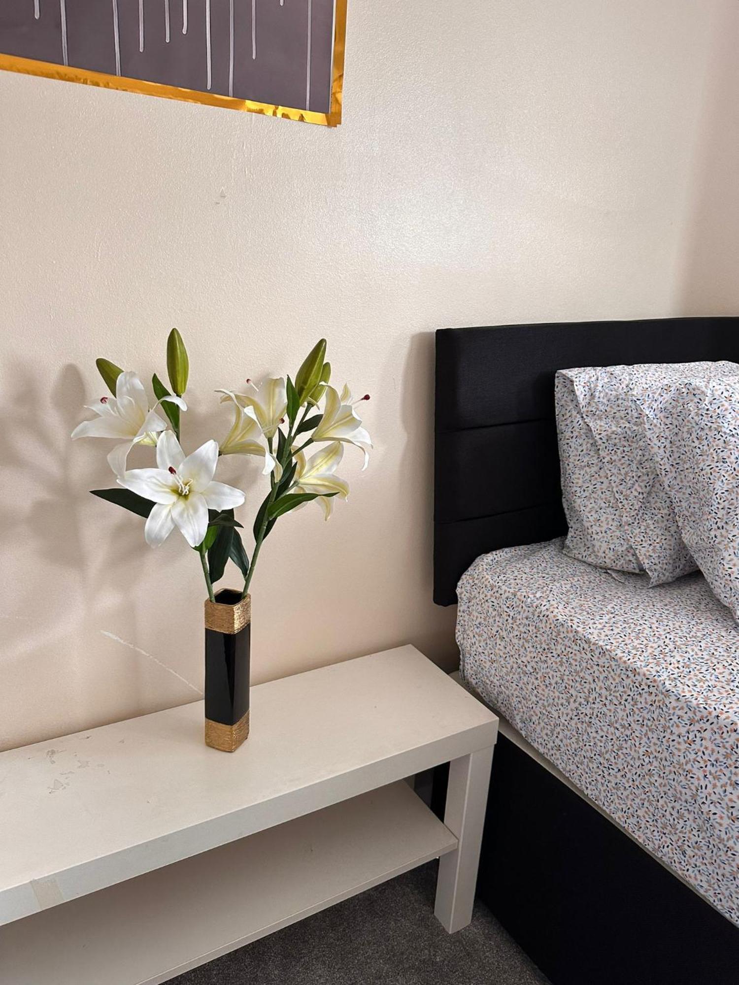 Lovely 1Bedrood Apartment Guildford Extérieur photo