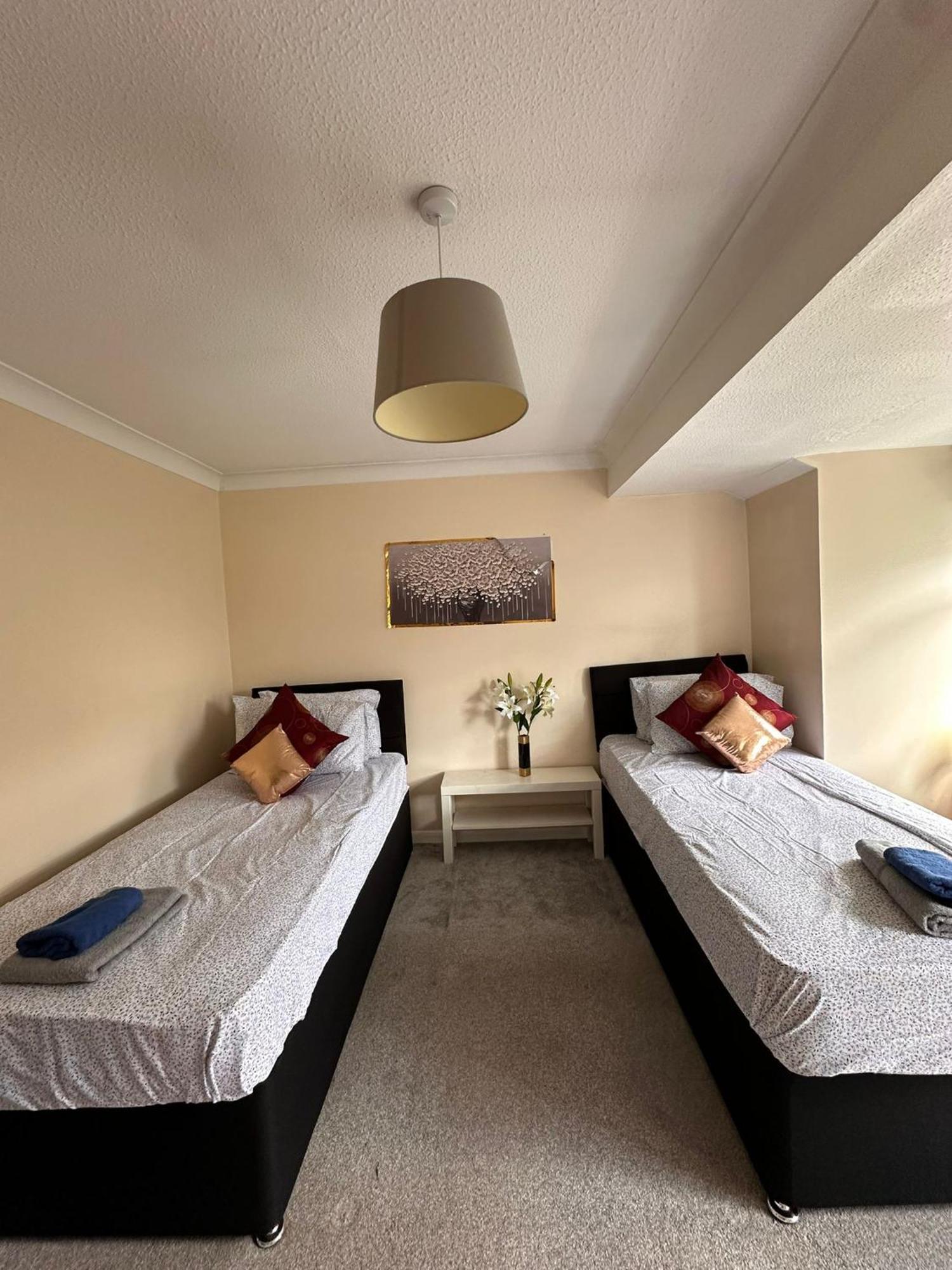 Lovely 1Bedrood Apartment Guildford Extérieur photo