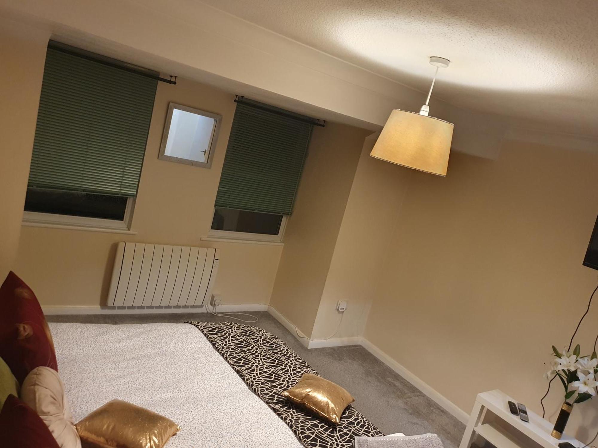 Lovely 1Bedrood Apartment Guildford Extérieur photo