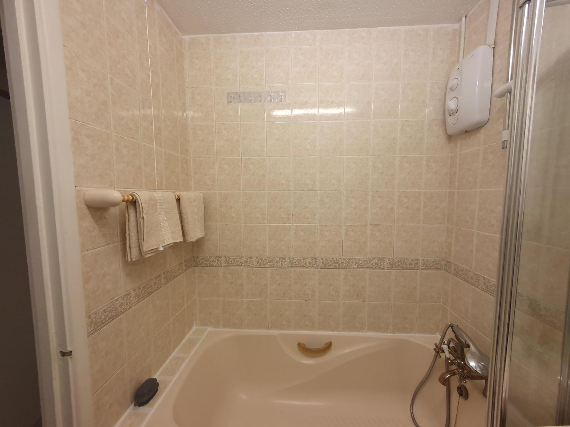Lovely 1Bedrood Apartment Guildford Extérieur photo